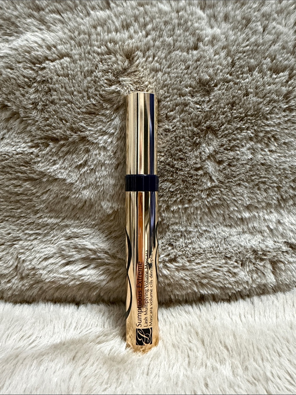 Estee Lauder Gold and Black Sumptuous Extreme Mascara